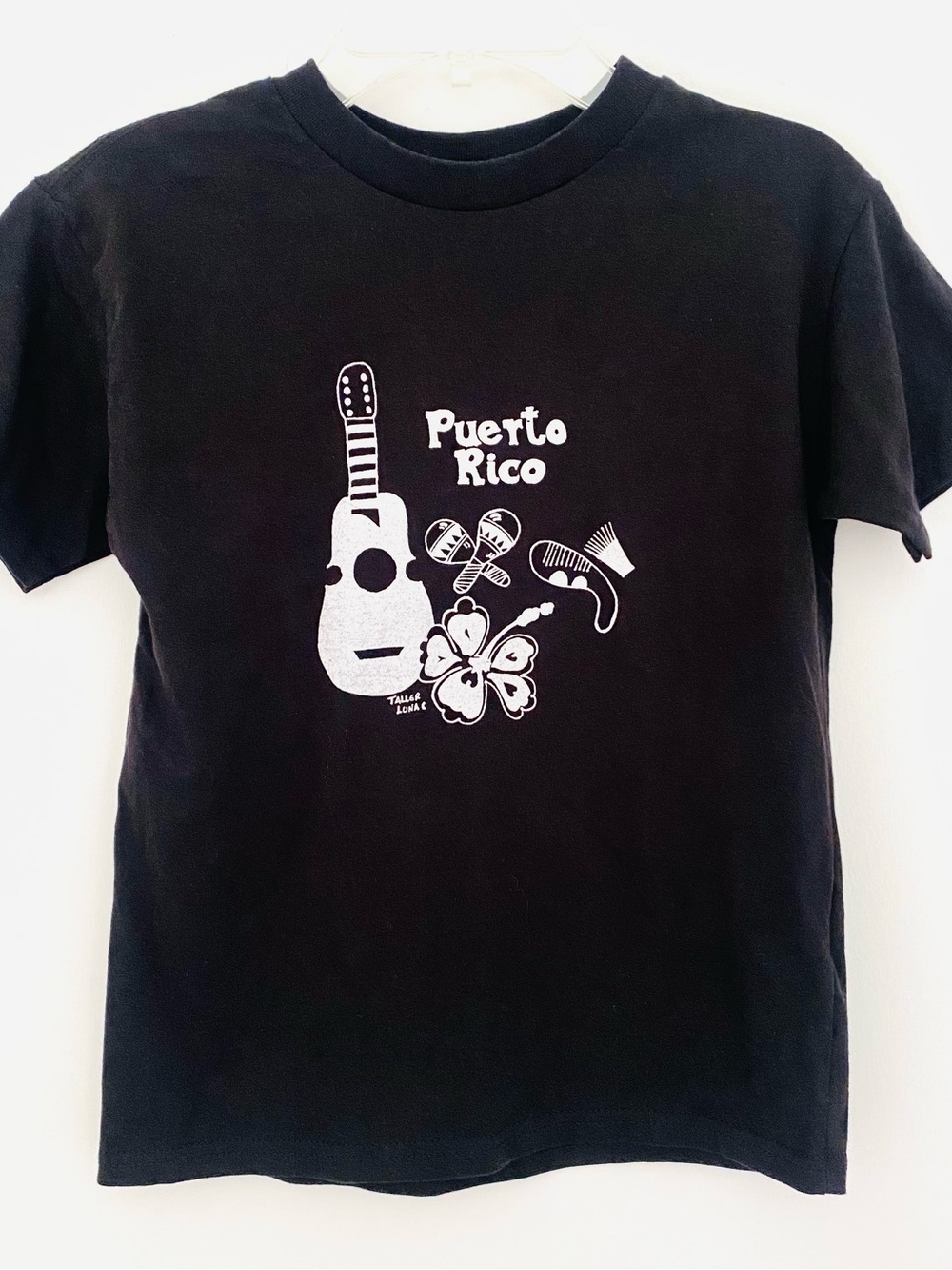 👍🏽Boys “Puerto Rico” Black Shirt SZ S (Y)